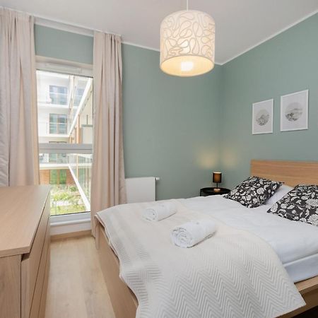 Bright & Stylish Apartment With Balcony 1,5 Km To Gdansk Main City By Noclegi Renters ภายนอก รูปภาพ