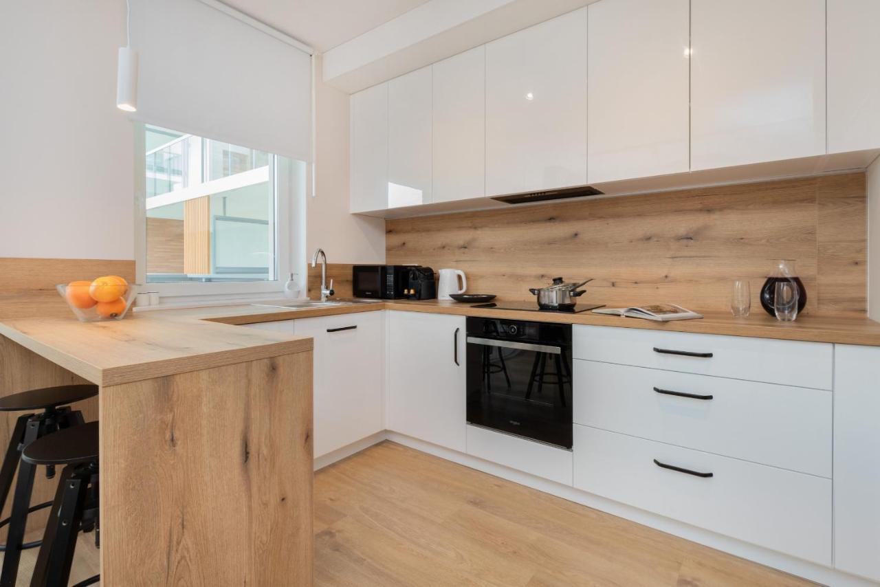Bright & Stylish Apartment With Balcony 1,5 Km To Gdansk Main City By Noclegi Renters ภายนอก รูปภาพ