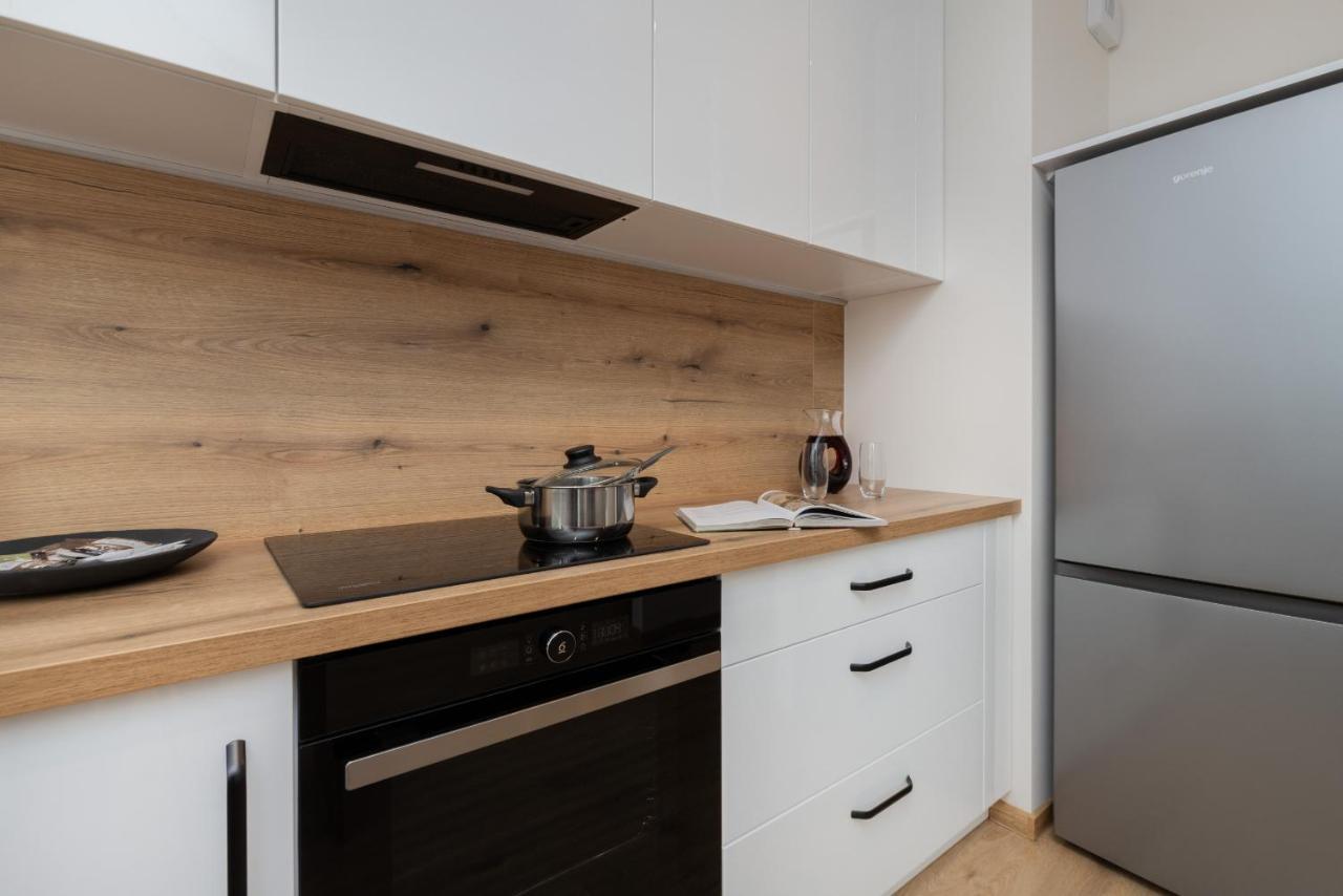 Bright & Stylish Apartment With Balcony 1,5 Km To Gdansk Main City By Noclegi Renters ภายนอก รูปภาพ